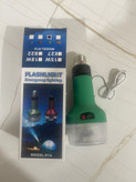 لامپ شارژی اضطراری دارای سرپیچ E27 و شارژ از طریق درگاه تایپ c و دارای چراغ قوه اضطراری