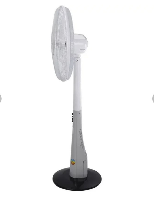 پنکه شارژی ایستاده جیپاس مدل GF9385 با چراغهای LED